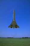 Concorde landing low overhead